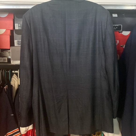 Jos A Bank 2 button blue/grey Sport coat. Size (43R). - Picture 5 of 5